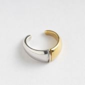 LISRIQUE/crescent moonバイカラーイヤーカフ